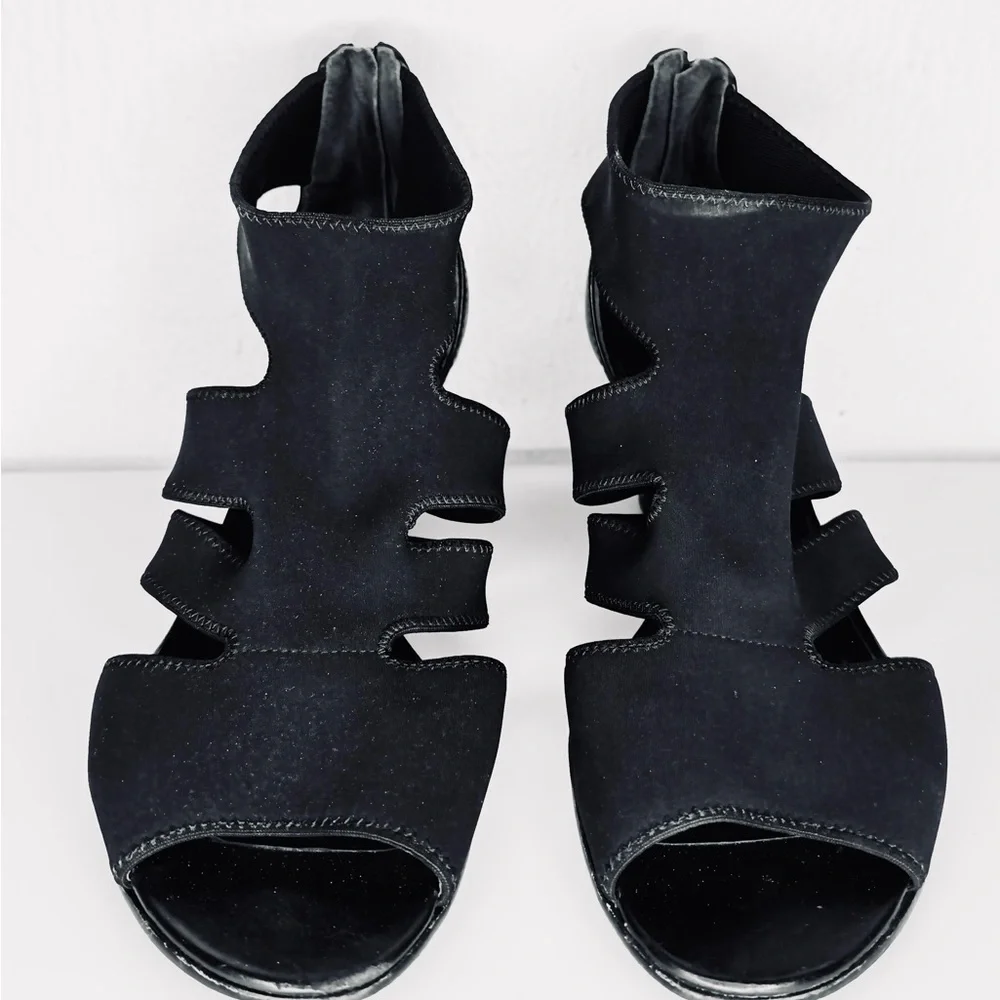 Gabor Black Sandals 2” Heel Open Tow Strappy